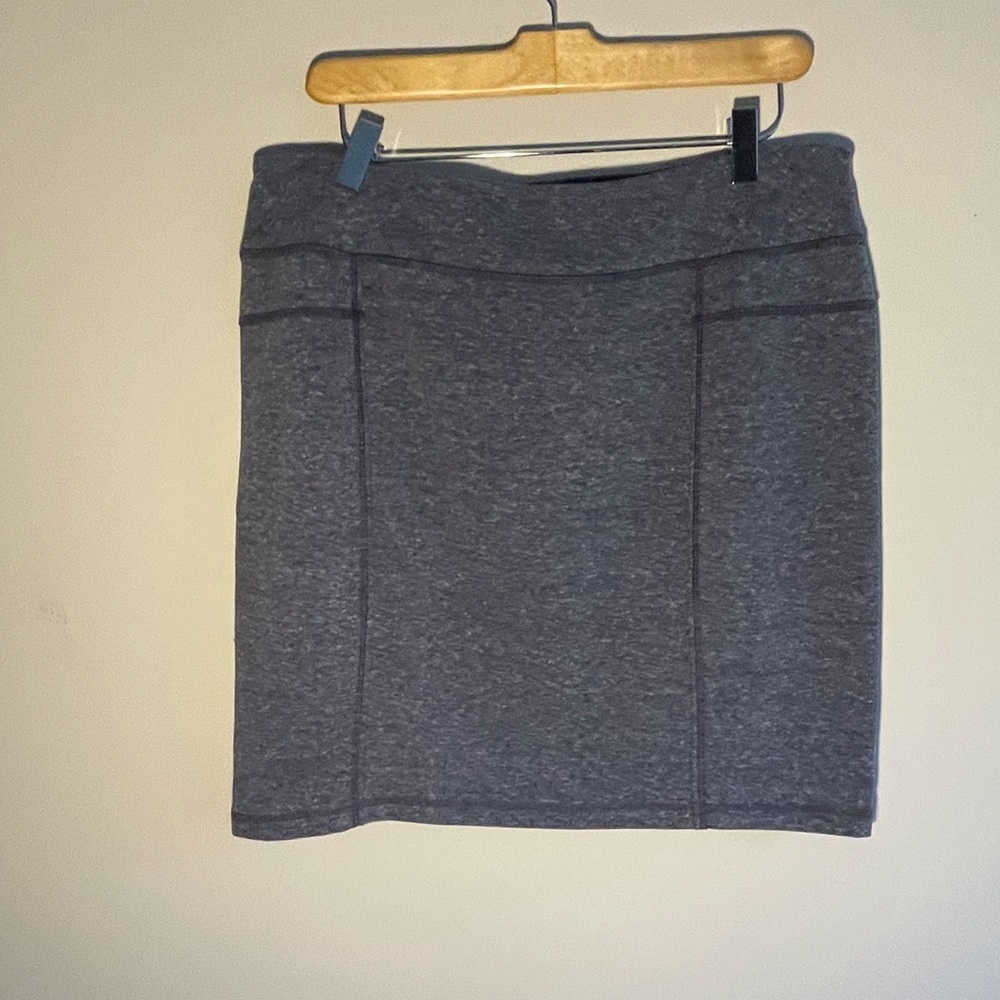 Athleta Blue Heather skirt Size Large So soft & comfy